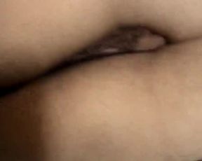 lovelyb34r twirking showing pussy