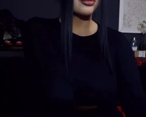 Meryenn Boobs Tease