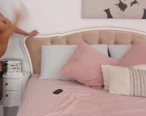 Nicolebellaa 72