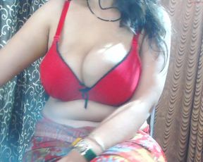 Busty camgirl Indian_annu show