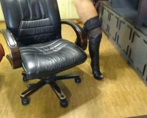 ExtrimDesires plays clamps