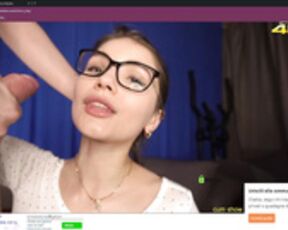 Helena_Play receive facial