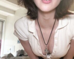 Kenalialuv Horny Teacher Teasing