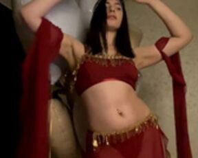 CurlyLara 2025-03-23 bellydancer