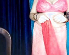 aunty show face and boobs in pvt 1