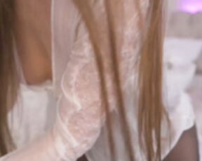 Helenapple (emilia98xxx) cum with domi play