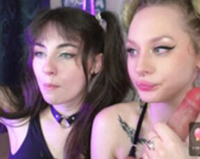 Kinky girls