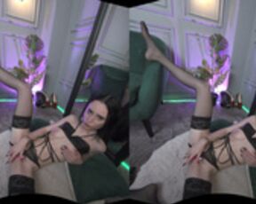 SaraiAngel vr masturbation