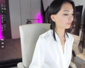 alisasian topless