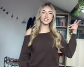 Sexy young Polish slut in dress & shiny nude pantyhose 2
