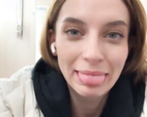 angelari public footjob