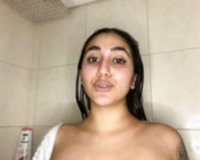 Aurora-benett RebeccaRoberths Blowjob after shower