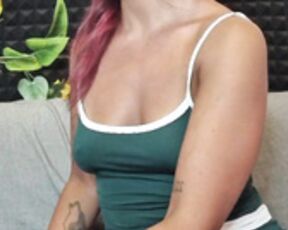 StefaniaPT showing her pussy