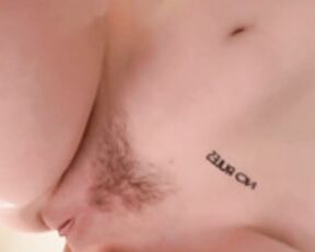 Vixenp hairy pussy