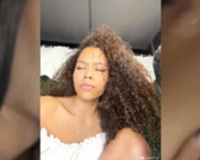 Curlyoopsiexxx