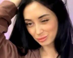 PREVIEW - Baddie girl pinky pussy show me all her body