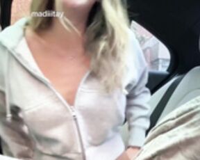 Madiiitay Backseat Car Masturbation