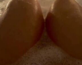 Bathroom footfetish