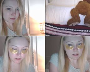 Blondeparis fucking herself with a big toy and squirting in doggystyle in cam recording 2017-05-13_125728