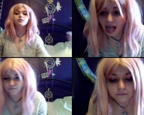 LsdNymphBunny is having a little fun in free cam recording 2017-04-30 222611