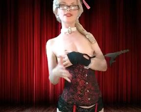 Miss Delicia delicious  in red