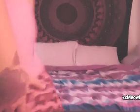 Big booty girl shows her holes