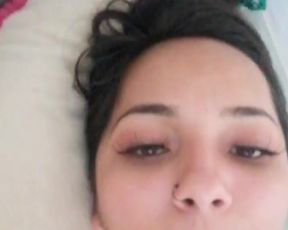 Melanihopper webcam show 2020-01-05_21-02-39_487