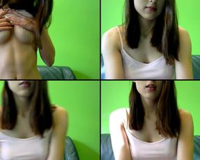 MissKissx tickles her tight snapper in free cam recording 2017-07-03_202510