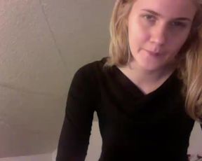 Maybebaby00 cam recording 2015 November 22-04.37