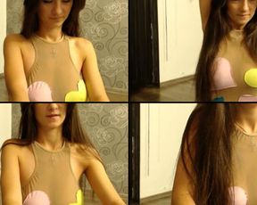 CandyShop4U stretch her little pussy in free cam recording 2017-08-18_074838