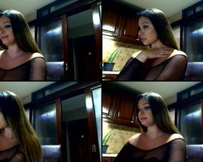 Zuzulici showing tits and playing in that pussy in free cam recording 2017-08-12_232823