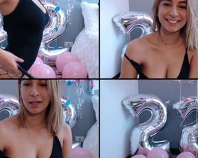 BirthdayTania showing off booty and a few peeks of plump pink pussy in free cam recording 2017-09-09_200630