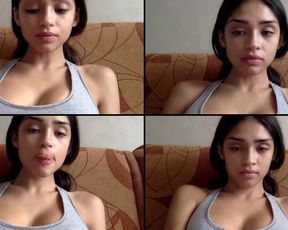 Annette_crystal totally squeeze three whole fingers in her tight teen cunt in cam recording 2017-09-01_182256