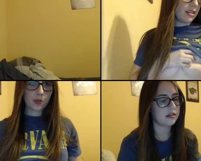 Missqxx spreading her legs in cam recording 2017-09-16_015651