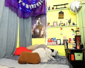 sleazylittlemeemee_130915_0548_female_chaturbate