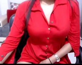Lisa Love boob show