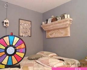 Emma_lu1 ass and hot tits