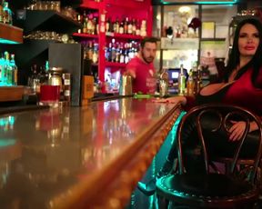 Foxy menagerie talks BOOBS!