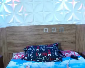 Vanessa_hill webcam show 2020-02-19_14-50-40_128