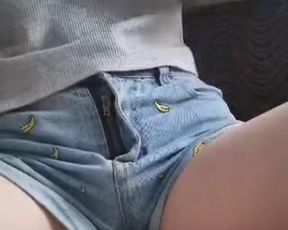 Teen teases herself over clothes