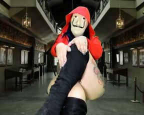 medakawaiigh money heist cosplay 2