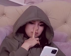 hollyextra 2020-05-08 9