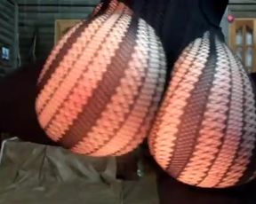 Redhead with big ass cums and squirts