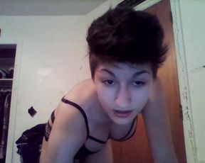 Thefrenchmaid pink dildo blowjob in cam recording 2016 July 09 090555