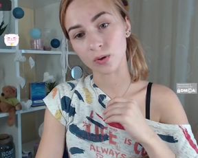 -Molly-Mae- cam show 2020-09-21 04-13-33 538