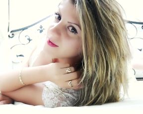 DeluxeBya
