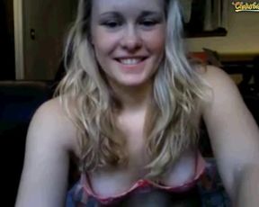 Blondiegrad's round butt